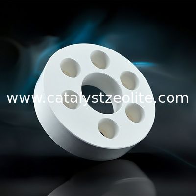 Stabilitas termal tinggi Alumina Catalyst Support 6 Lubang 33mm 18mm